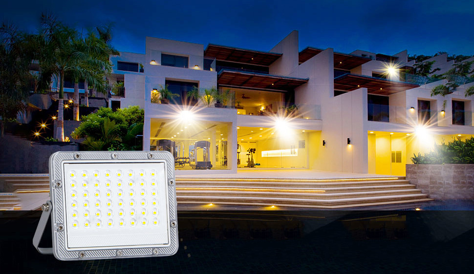 High Efficiency 200w Solar Flood Light Intelligent Solar Outdoor Floodlight High Brightness