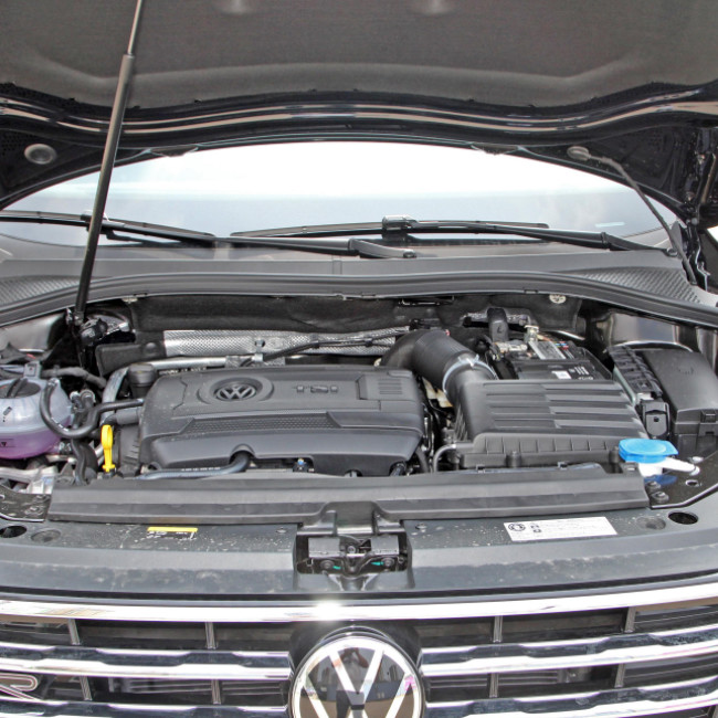 VW Tiguan X 2023 330TSI 2wd Revere Flagship Edition Mid-Size SUV Front all-wheel-drive