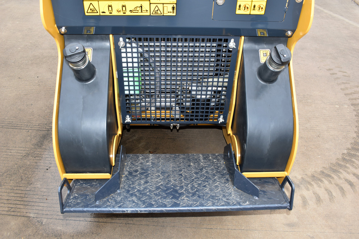 Small Wheel Front Articulated Compact Loader Machine
