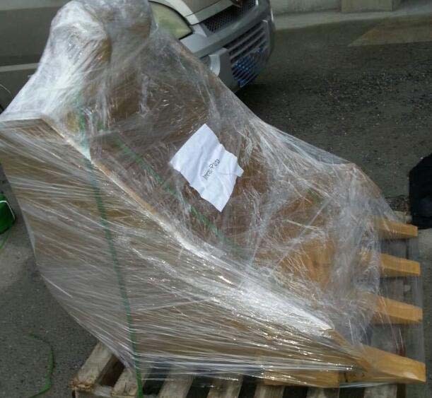 Hitachi EX200 Excavator Rock Bucket Wear Resistance Different Color Available