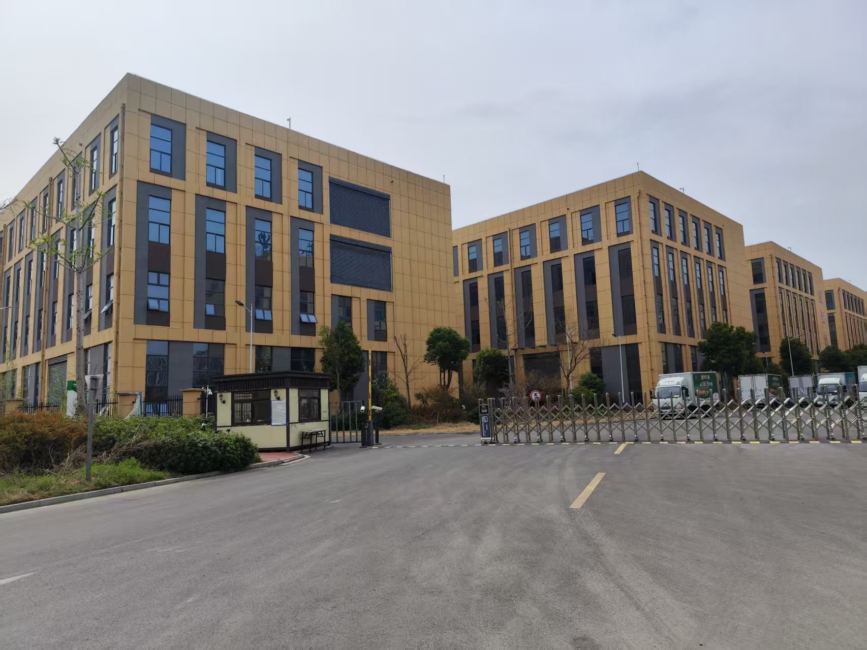 Intelligent Numerical Control Filter Manufacturing Machine 220V / 380V Car Air Filter Production Line
