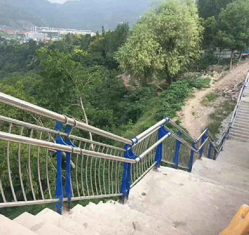 Safety Stainless Steel Handrail Galvanized Stairway Outdoor Metal Stair Handrail