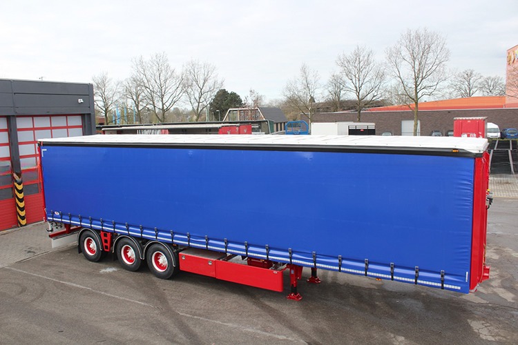 11R22.5 Tire 3 Axle PVC Curtain Side Shipping Container Shandong 40ft Van Box Semi Trailer with Standard 28Ton Landing Gear