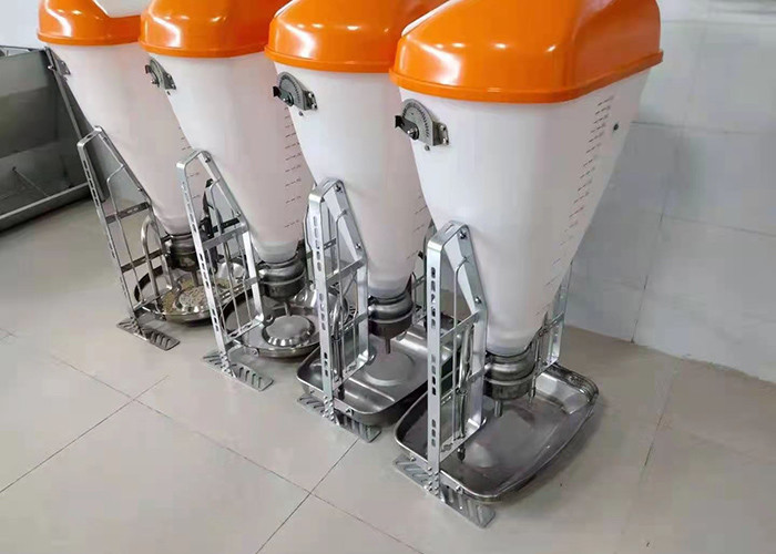 Plastic Dry Wet Feeding Piggery Hog Farming Equipment 10L/80kgs