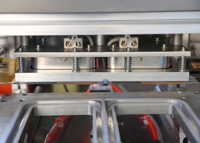 Automatic Food Tray Sealing Machine Tray Sealer Electric Table Type