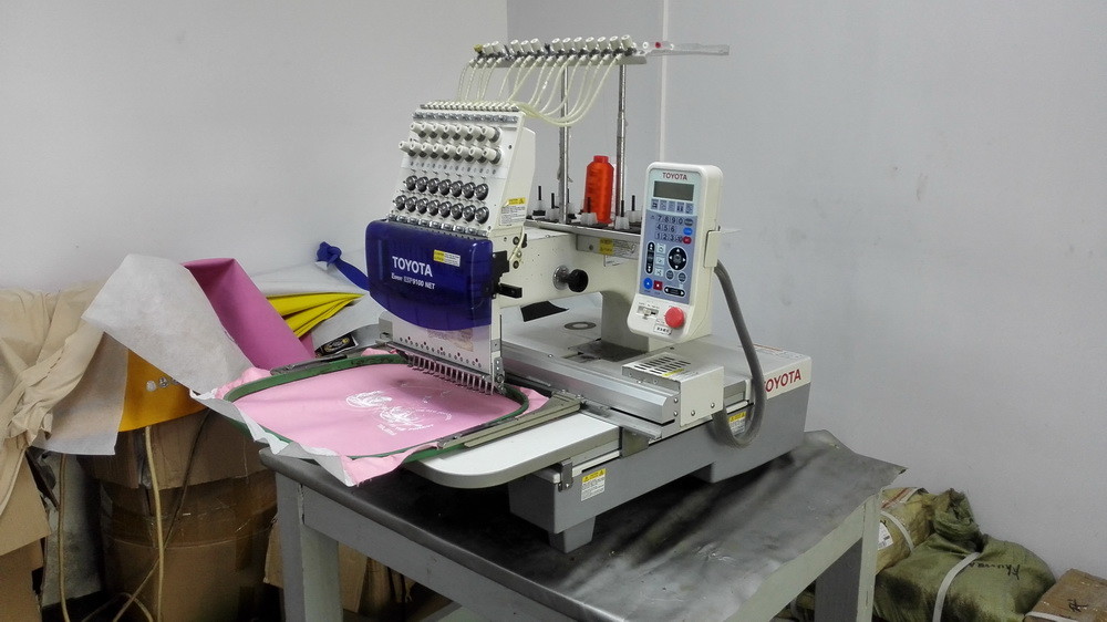 Used Tajima Single Head Embroidery Machine 15 Needles 50Hz / 60Hz
