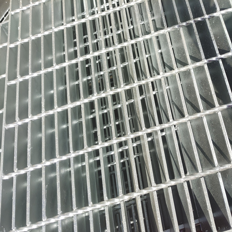 Industrial Overhaul Platform Galvanised Steel Grid Flooring For Staff Passage