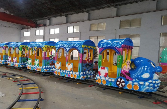 14 Seats Funfair Kiddie Train Ride With Gorgeous LED Lights And Exciting Music