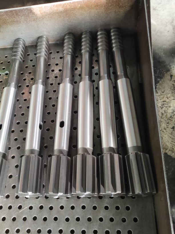 Alloy Steels T45/T51 592mm Furukawa HD712/JD1300 Shank Adapter