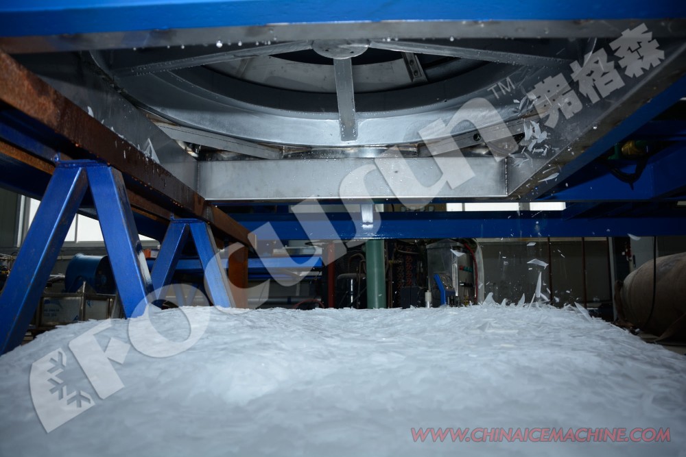 220-480V Voltage Fresh Water Flake Ice Making Machine For Easy Operation