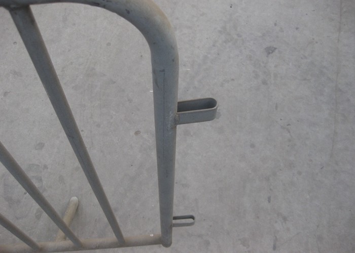 Hot - Dipped Galvanized Crowd Control Barricades Canada 1100X2200mm Size