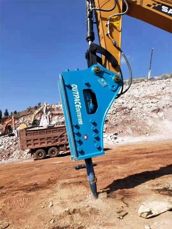 Excavator hydraulic hammers, durable attachments with significant impact force, are available for purchase.