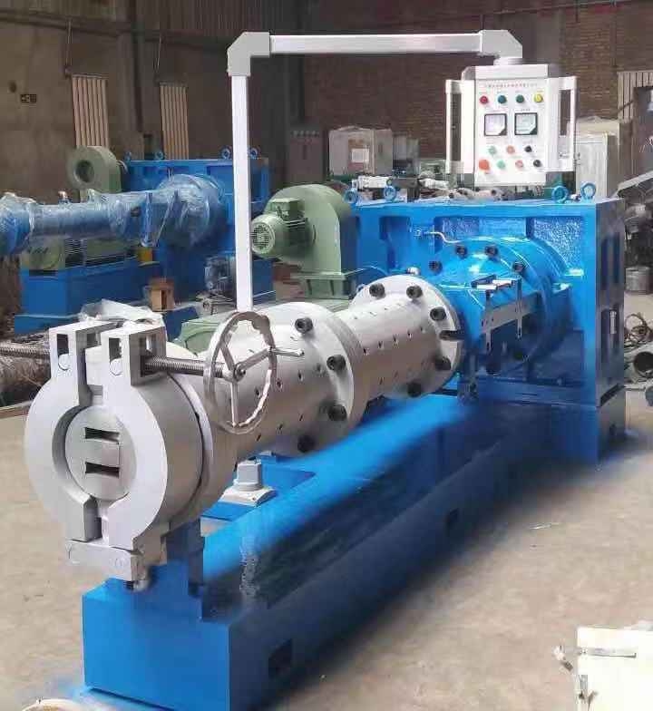 Cold Feed Pin Barrel Rubber Extruder Machine with 12000 KG Weight and 110 kW Power