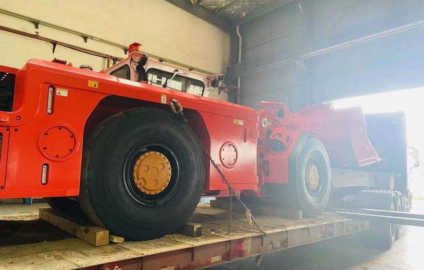 3.5cbm 7ton with Diesel Engine LHD Scooptram Mining Equipment Underground Loader