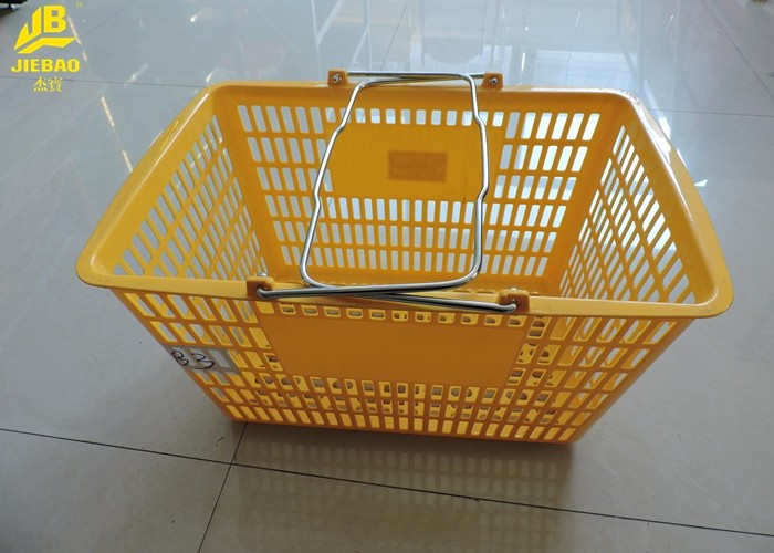 PP Material Hand Held Shopping Baskets Optional Color Steel Handle