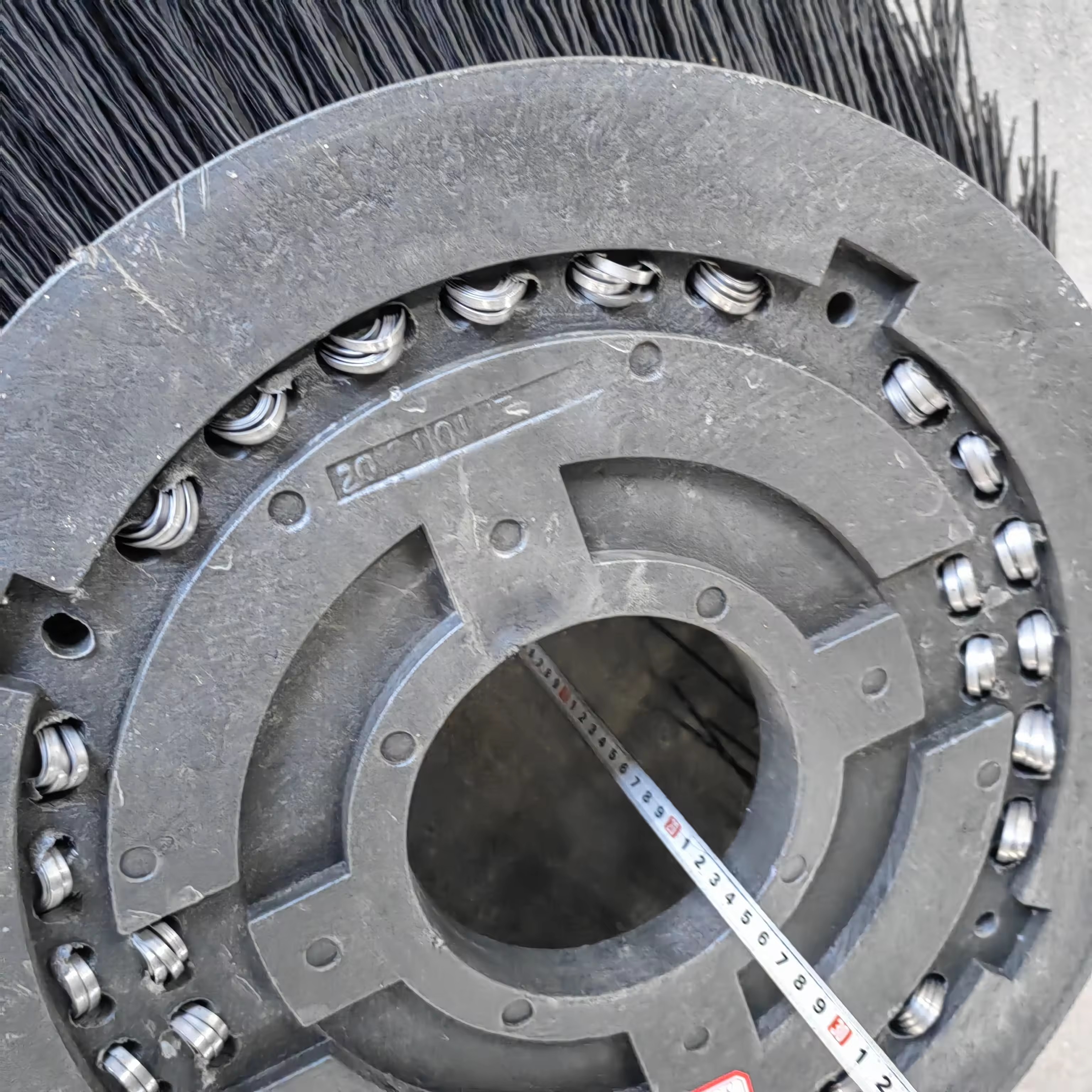 HAKO Gutter Broom Road Cleaning Brush With Flat Steel Wire And PP Bristles