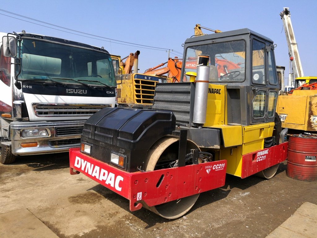 original paint CC211 CC411 CC522 used road roller dynapac sweden roller compact four tires roller  deutz engine  