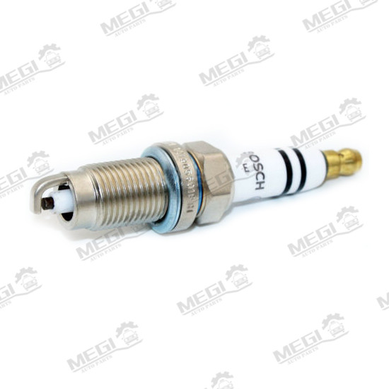 101905601B K7HER2B0M Car Engine Spark Plugs For VW GOLF JETTA PASSAT Polo SANTANA