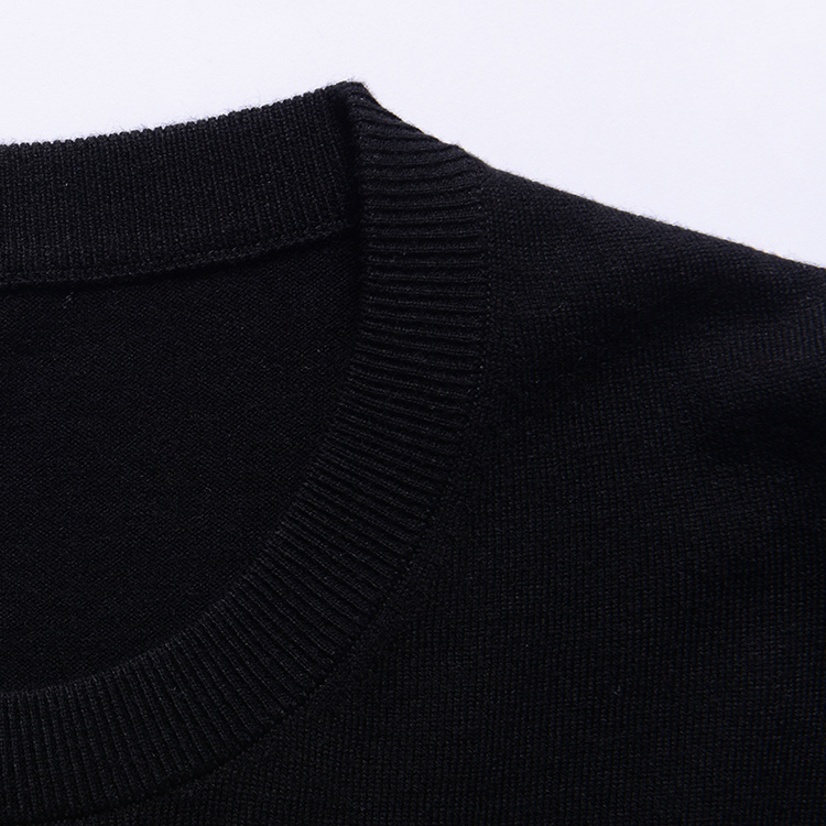 Black Knitted Mens Crew Neck Jumper , Men Pullover Sweater OEM Service