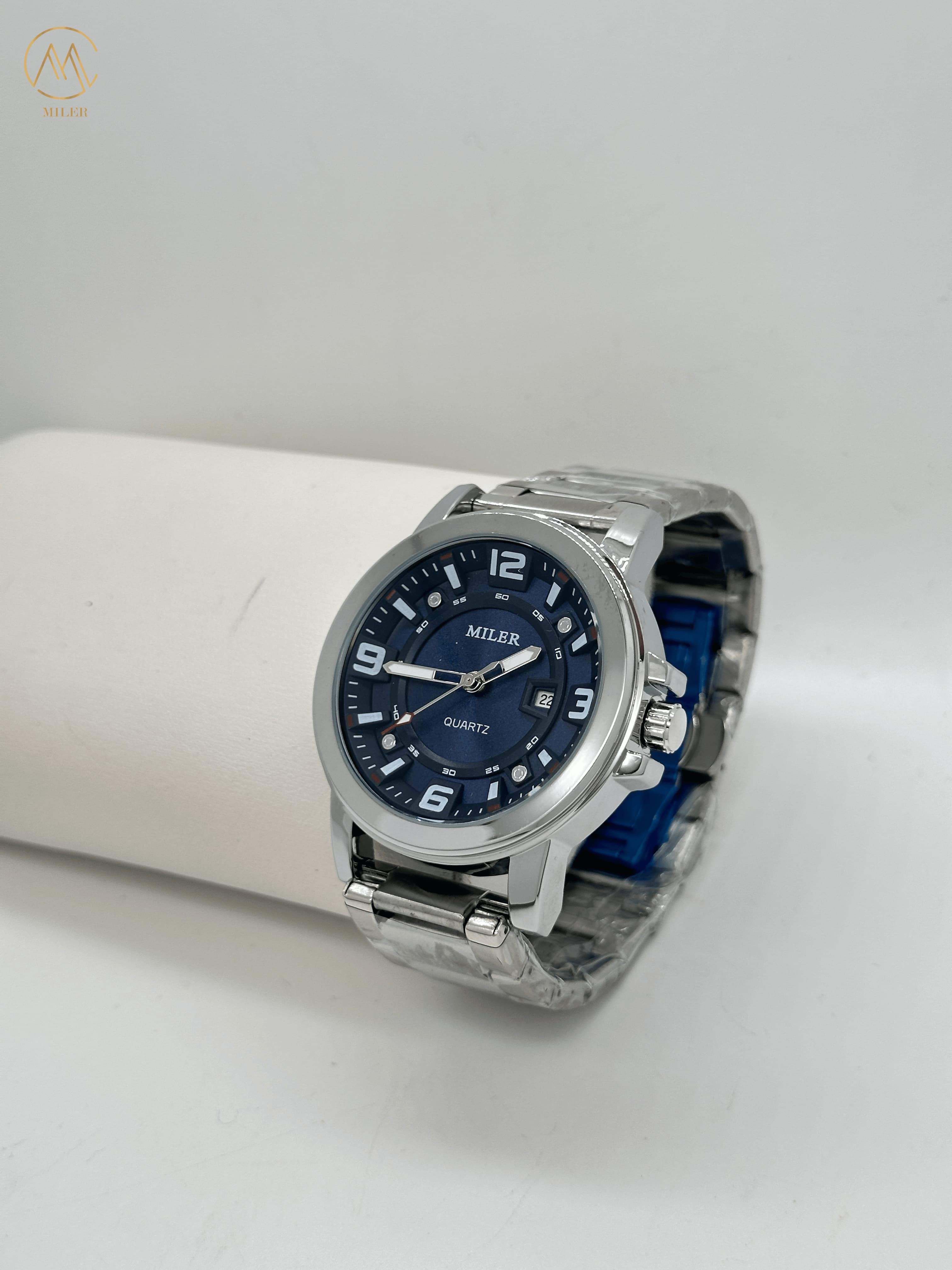 New Casual Sport Men Luxury Waterproof Quartz Watch with Stainless Steel Band