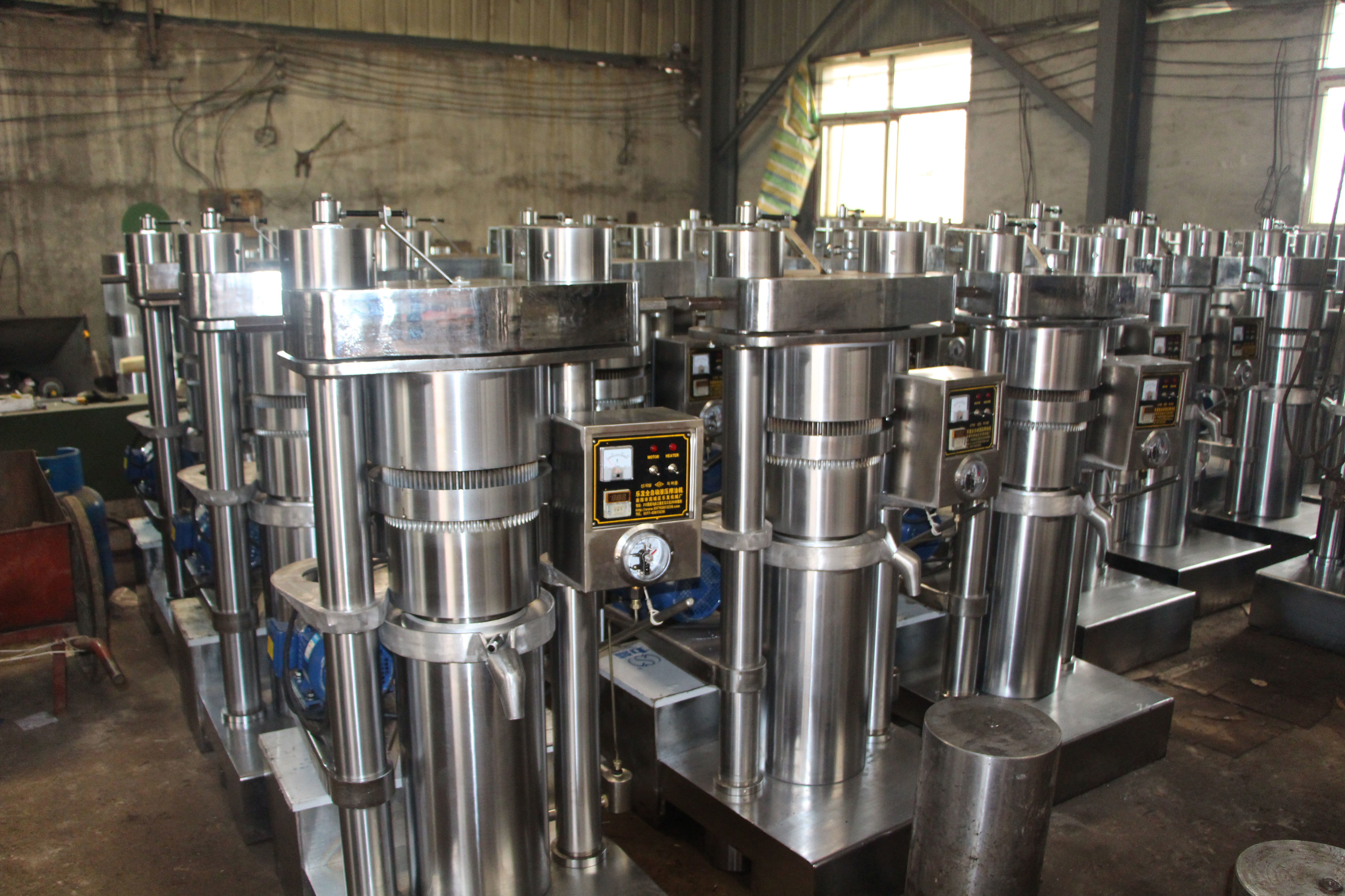 Industrial Extracting Coconut Soybean Oil Making Machine Fully Automatic Hydraulic Oil Presser