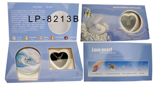 Russian Versions Color Box Love Pearl Necklace Gift Box With Fashion Cage Pendant for Valentine's Day Gift