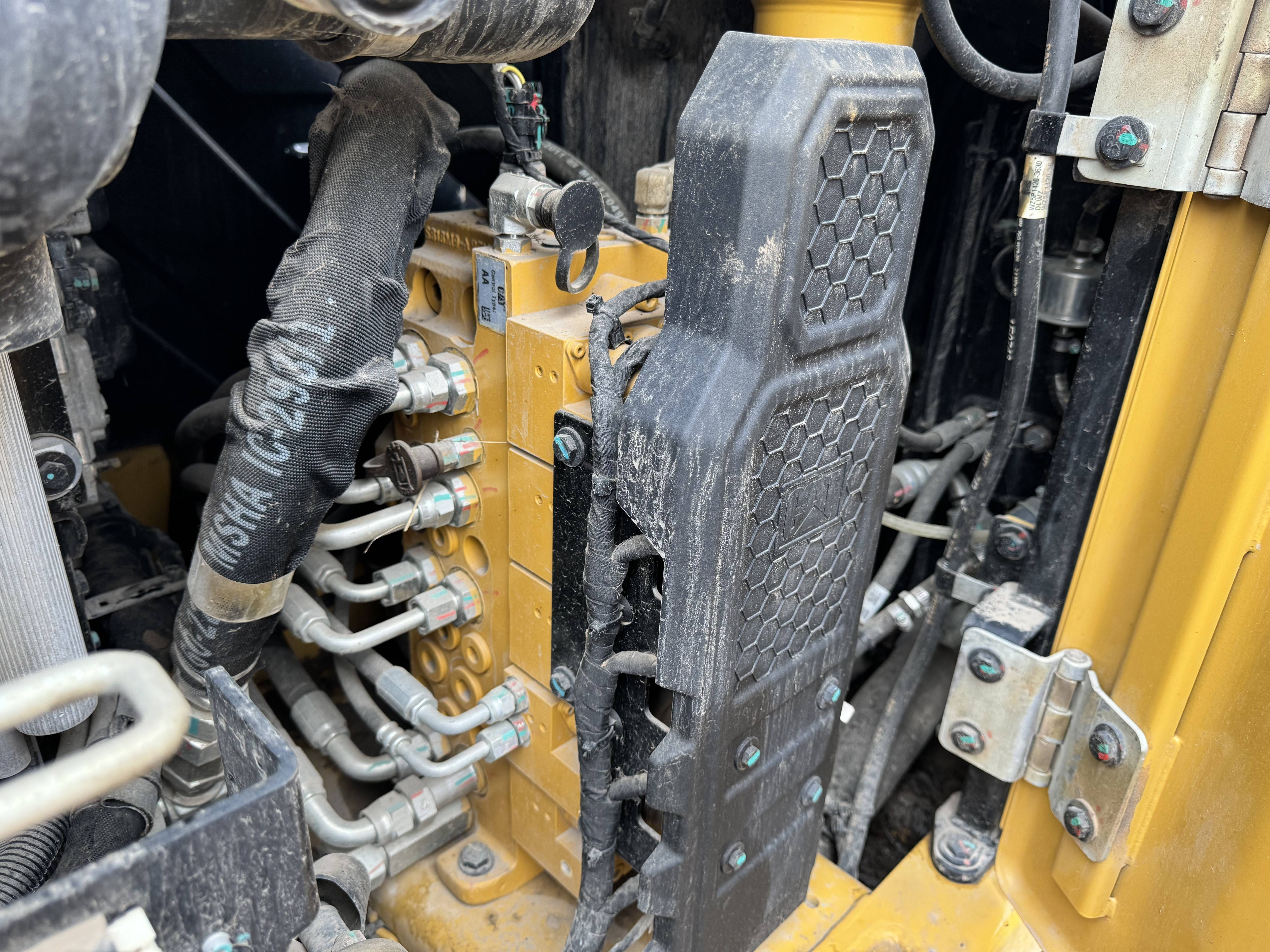 Excavator Used Caterpillar cat306 307.5 308 second-hand Japan engine cat 306 certificate EPA