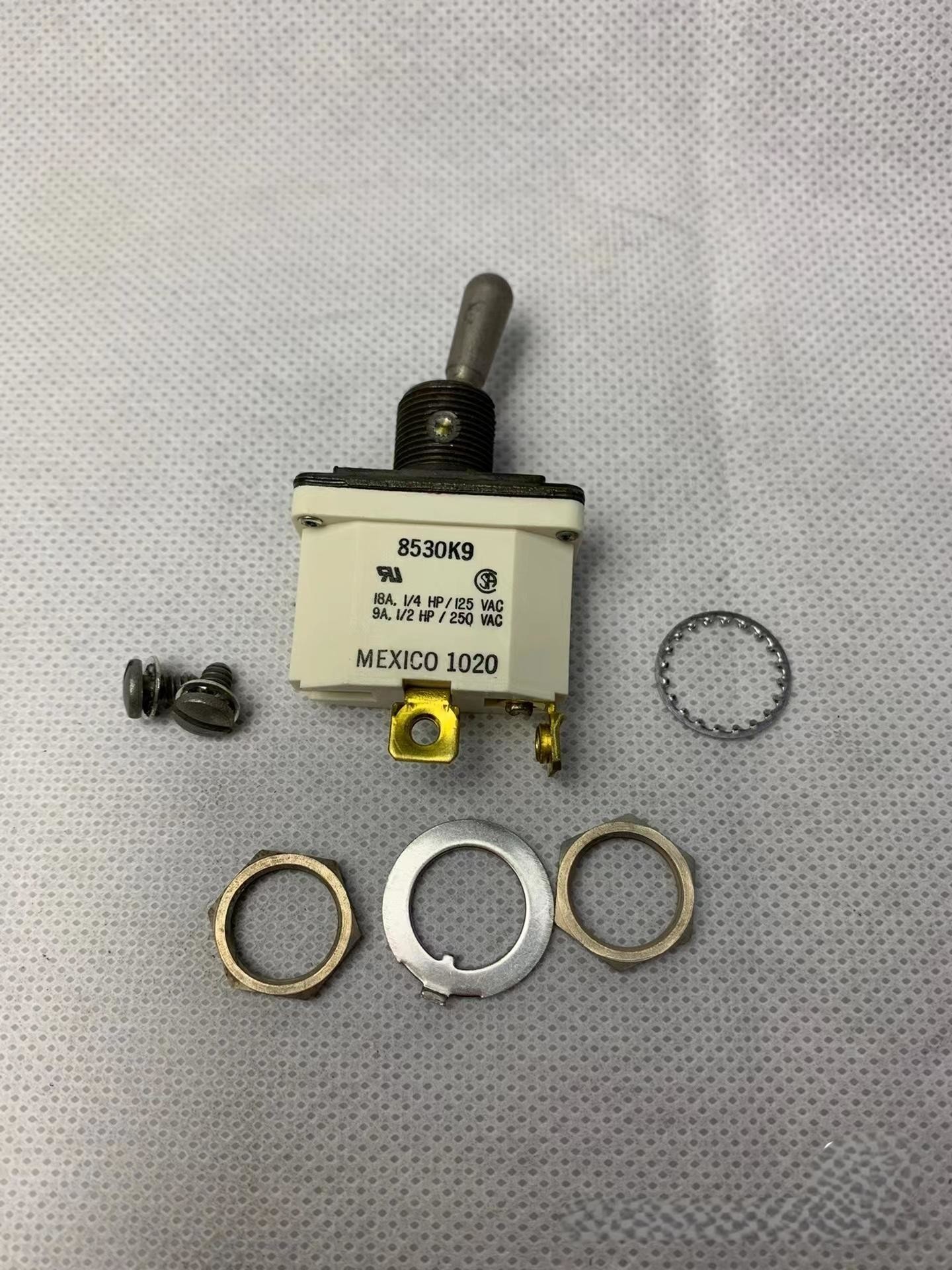 293063003 067033007 067032008 Eton Toggle Switch 8531K17 8530K1 8530K9 Putzmeister Flips Switch Spare Parts