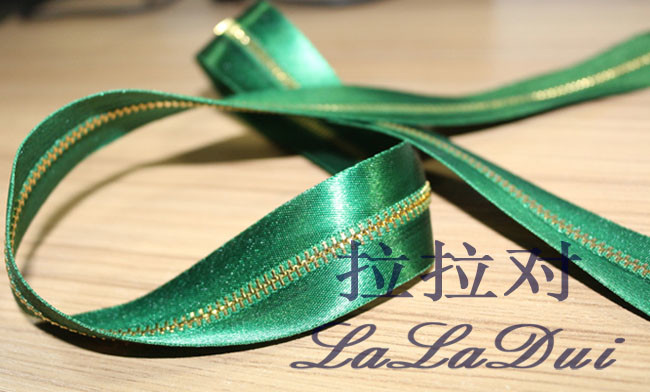 Smooth Soft Satin Tape Sewing Invisible Zipper , Custom Silk Dress Metal Coat Zippers
