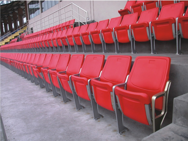 Big Red Back Height 880mm Folding Stadium Chair With Armrests Impact Resistance
