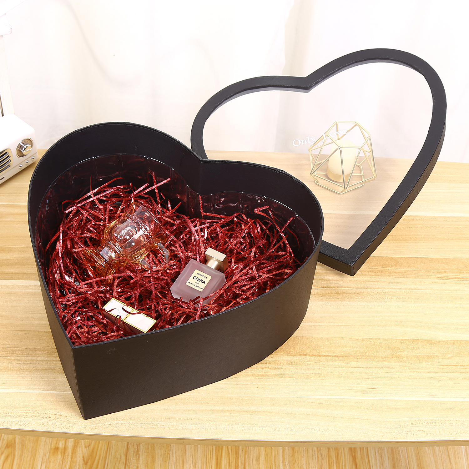 Custom Heart-shaped Rose Packaging Transparent Cover for Luxury Mothers Day Gift Boxes