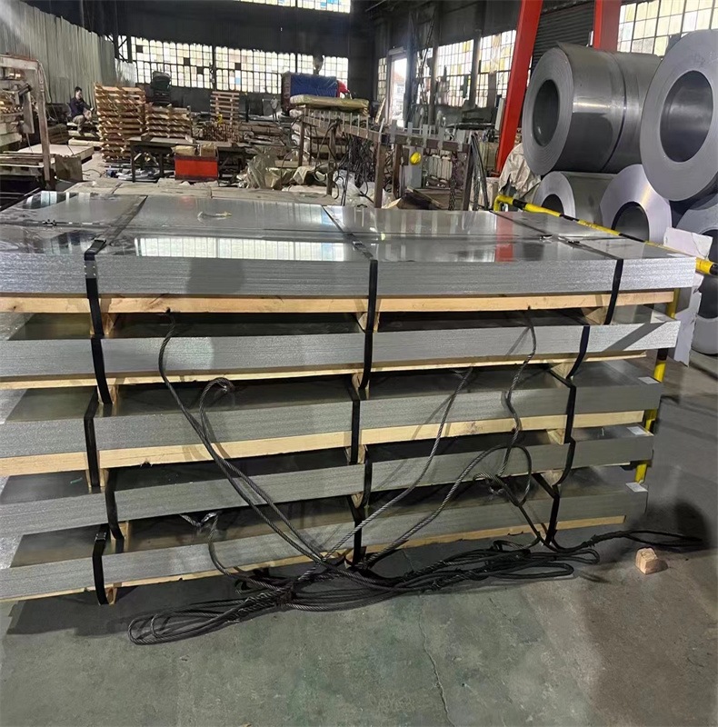 Non-oiled 0.12-6mm Thickness Zinc Coating Iron Sheet Z80 Galvanized Steel Plate for Corrosion Resistance