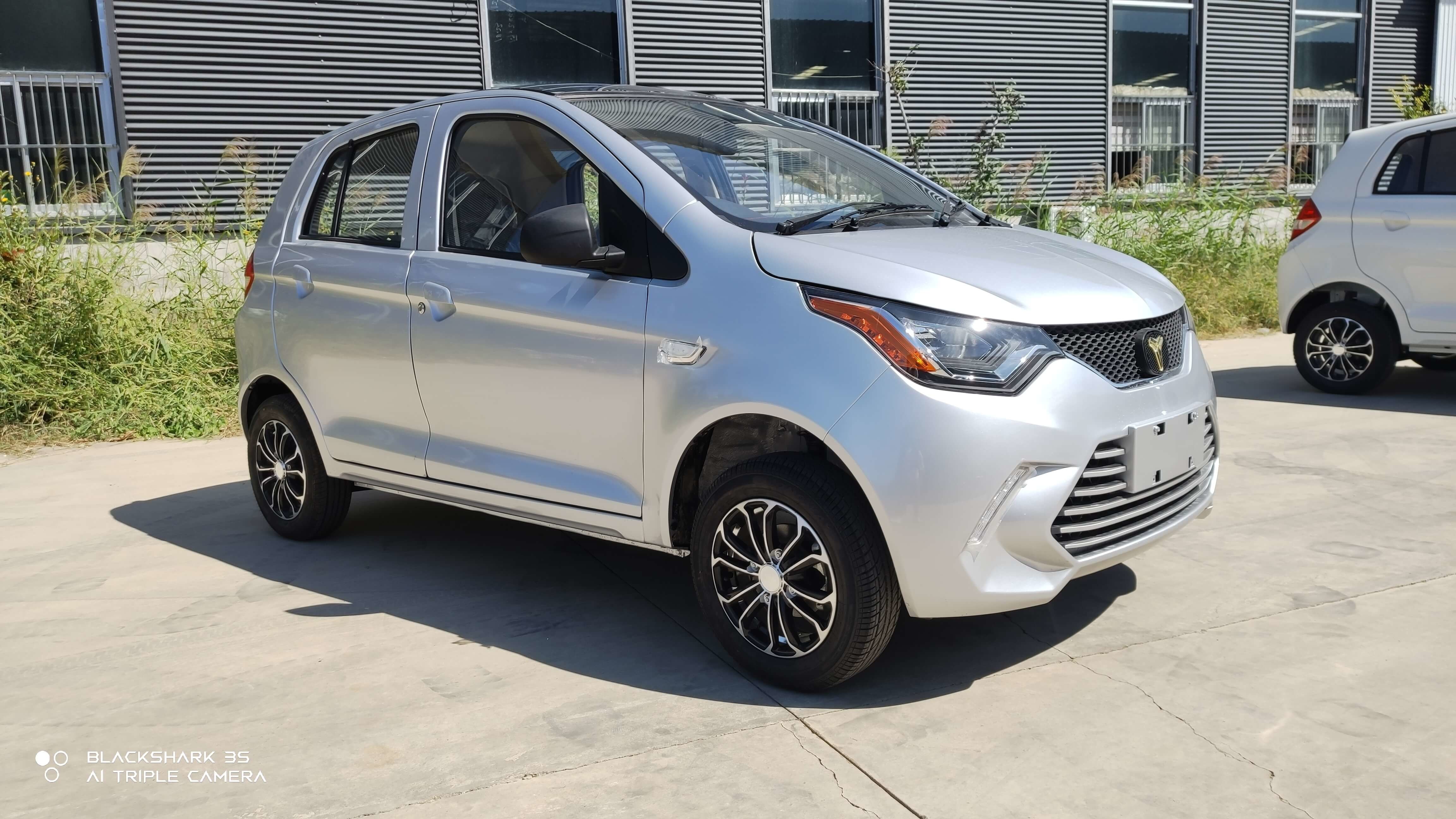 5-Seater 4 Door RHD Electric Car 2023 New Energy Car Blaval Differnt Range Available
