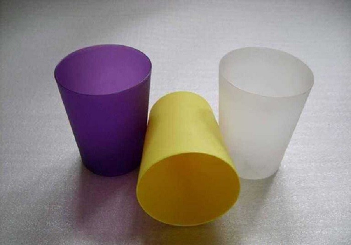 Single Wall 400ml Mini Eco Friendly Mugs , PP Color Change Plastic Cup