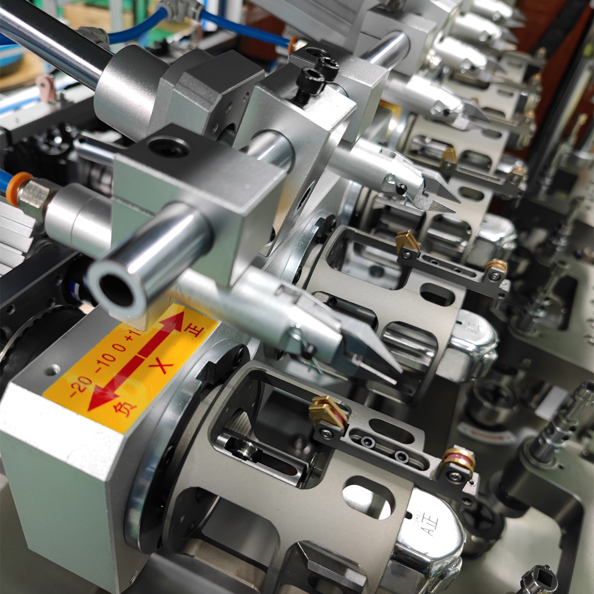 Engine Coil Stator Winding Machine for 4.6.8.9 Pole Motors in Manufacturing Plant