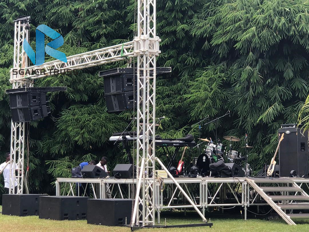 Ground Aluminium LED Screen Truss High Performance For Lighting / Speaker