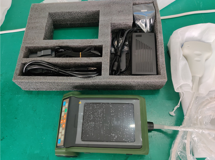 Portable Animal Veterinary Ultrasound Machine Full Digital B Mode For Cow Horse Donkey