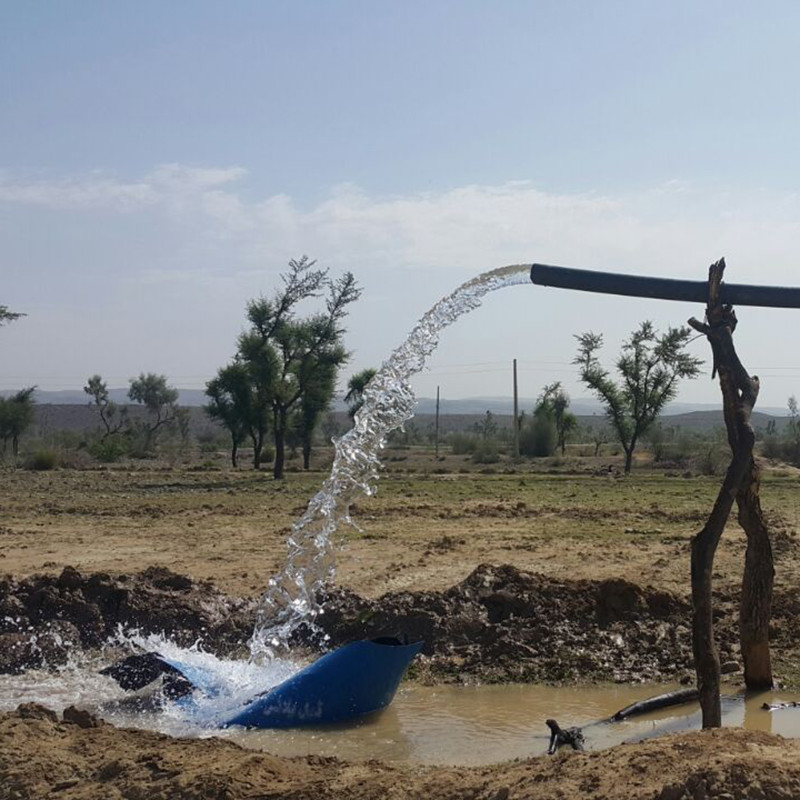 IP65 Design 4kw Submersible Solar Water Pump System Home Using In Algeria