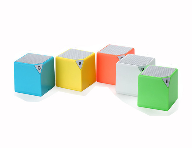 Colorful Hands Free Portable Bluetooth Speakers Magic Cube Speaker Wireless Build In Microphone