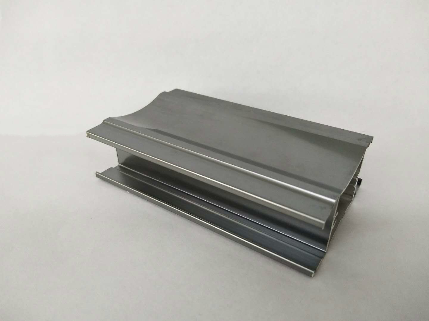 1.1 thinckness Extruded Aluminum Electronics Enclosure / Aluminum Sliding Door Profile