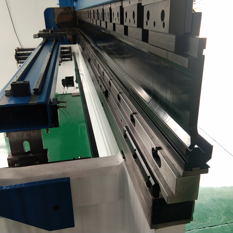 Hydraulic Tube Aluminium Sheet Bending Machine 100T 4000MM With Schneider Components