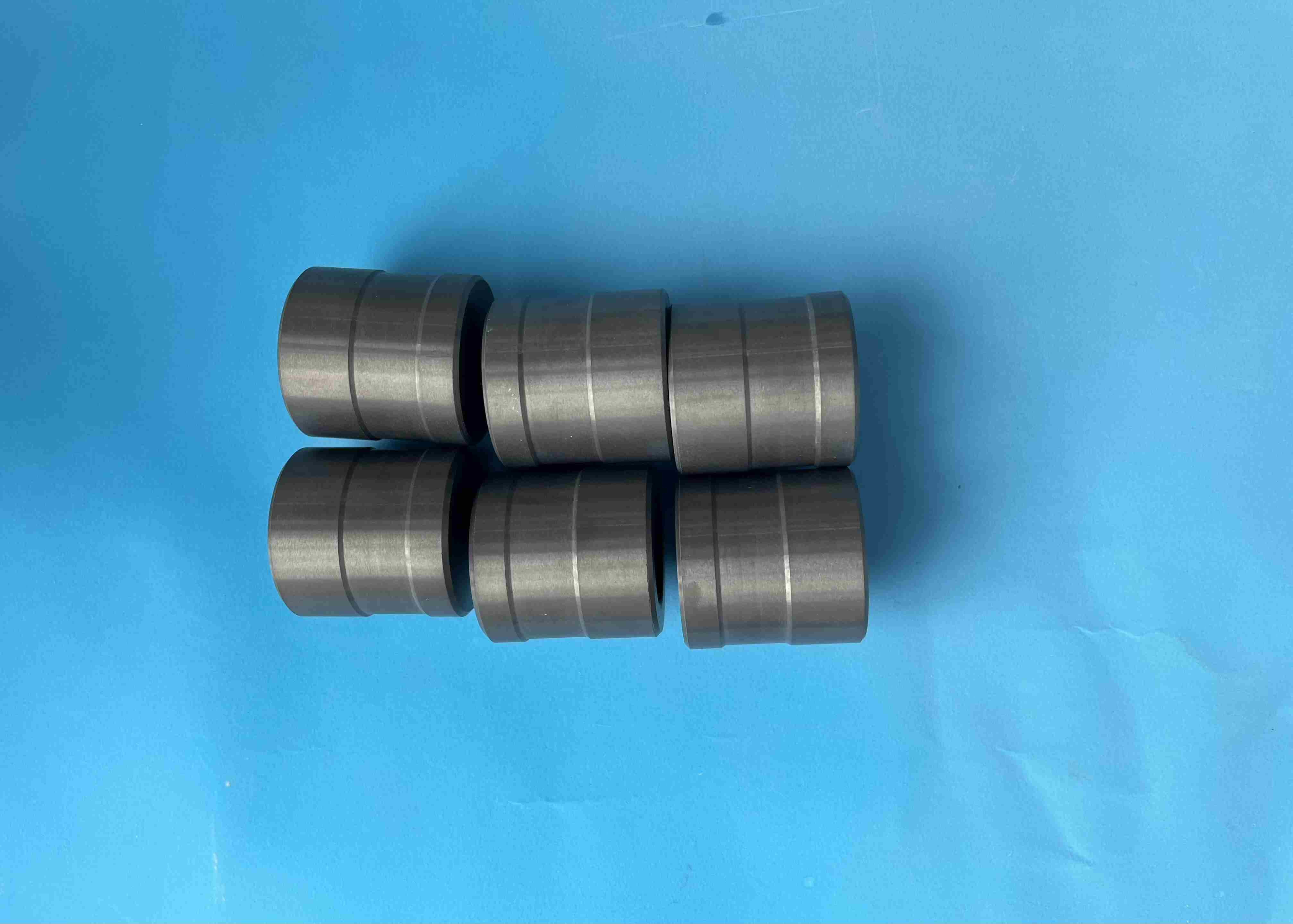 Enhanced Fracture Toughness Silicon Nitride Ceramics With Compressive Strength 3800 MPa