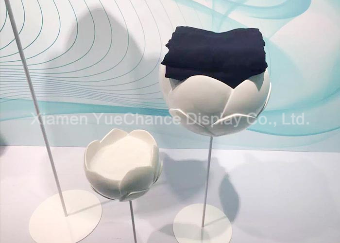 White Color Standing Fiberglass Flower Shape Display Rack Smooth Surface