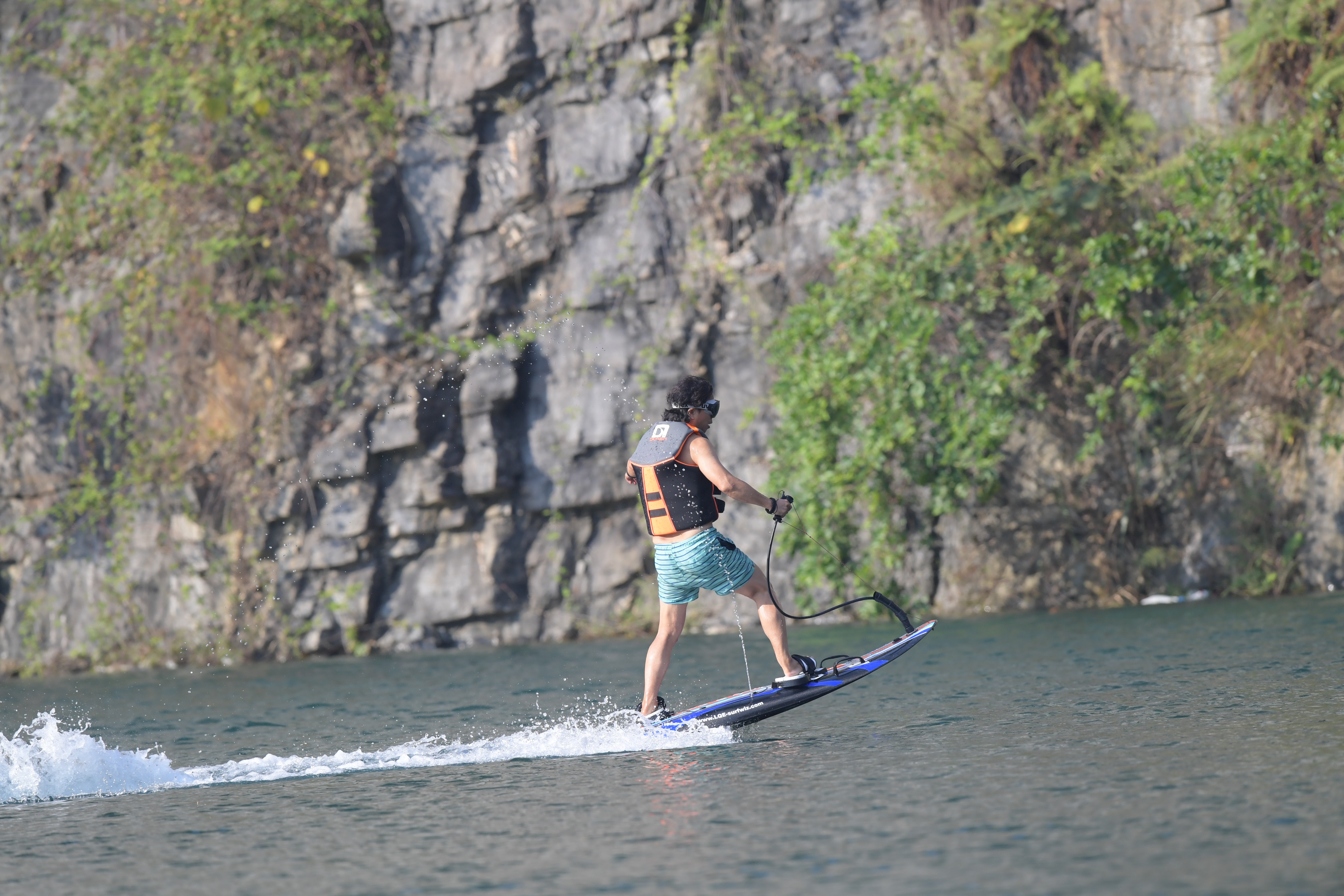 Customized Logo Water Sports Equipment 110cc Petrol Jetsurf Surfboard for Jet Surfing