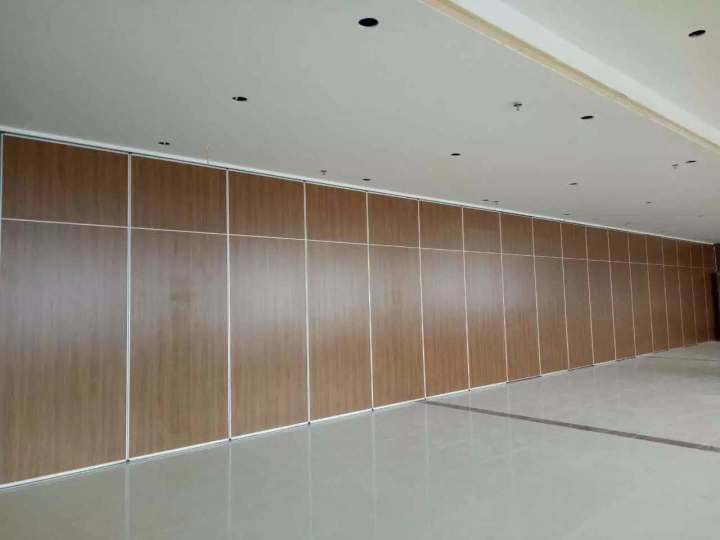 Restaurant Acoustic Sliding Partition Wall With Environmentally Friendly Materials