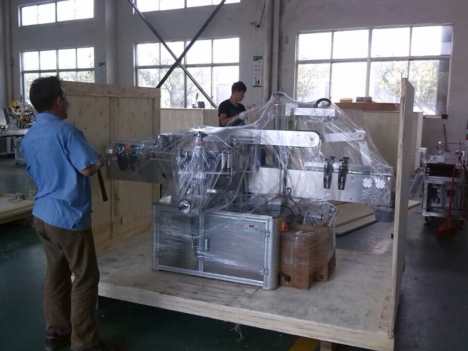 Carton Double 1.5Kw Automatic Labelling Machine Sticker 220V 50hz