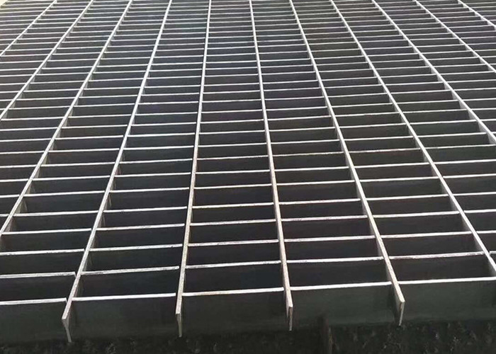 Hot Dip Galvanized Steel Walkway Grating 6mm Thickness Anti Theft