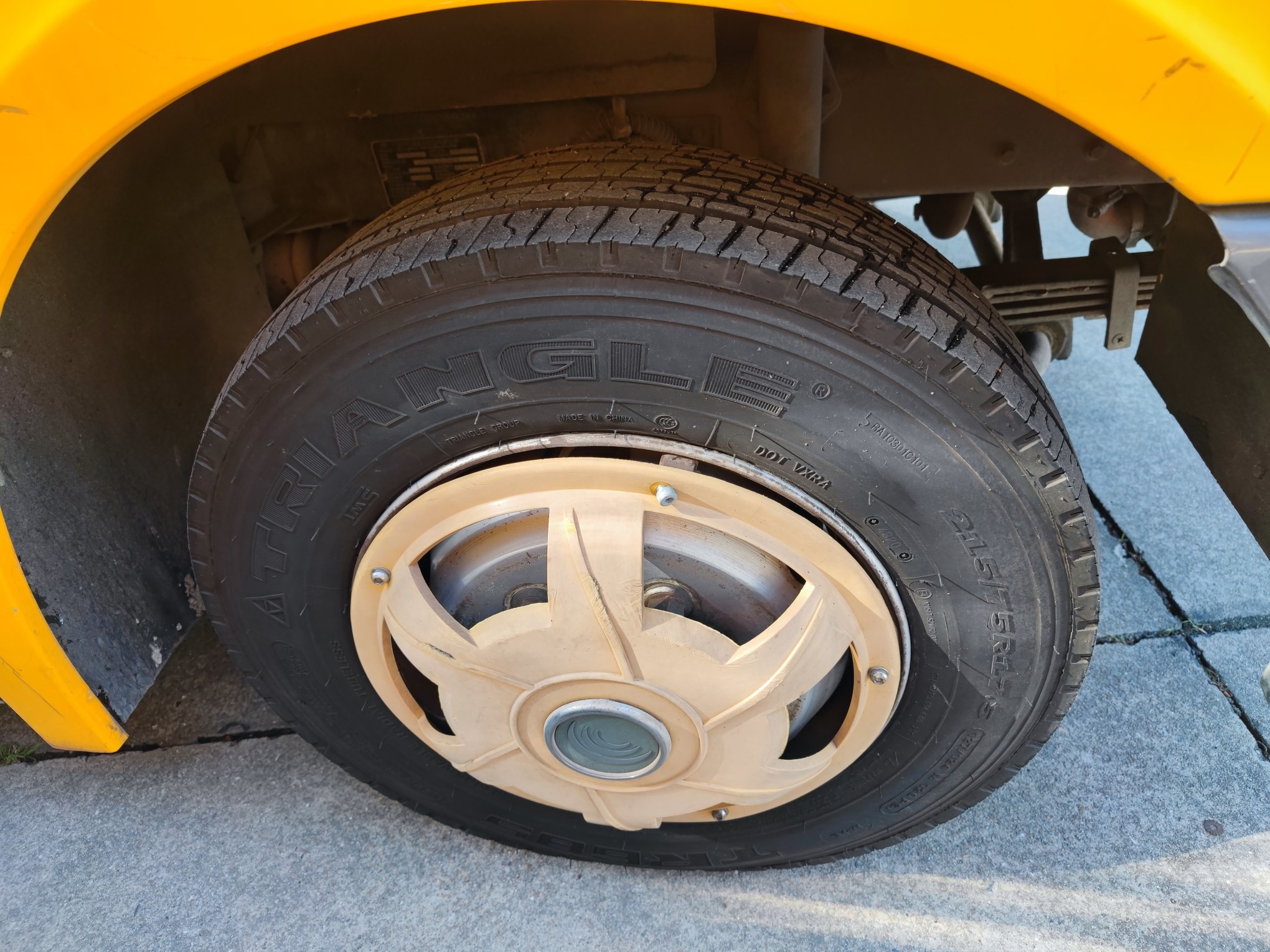 34 Seats YuTong Second Hand School Bus Diesel Fuel With V6 Engine