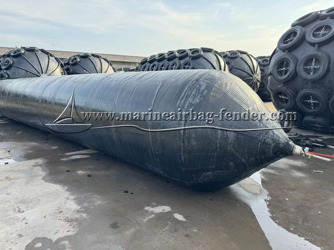 1.5m Diameter Vessel Ship Launching Airbag , Inflatable Marine Rubber Balloon