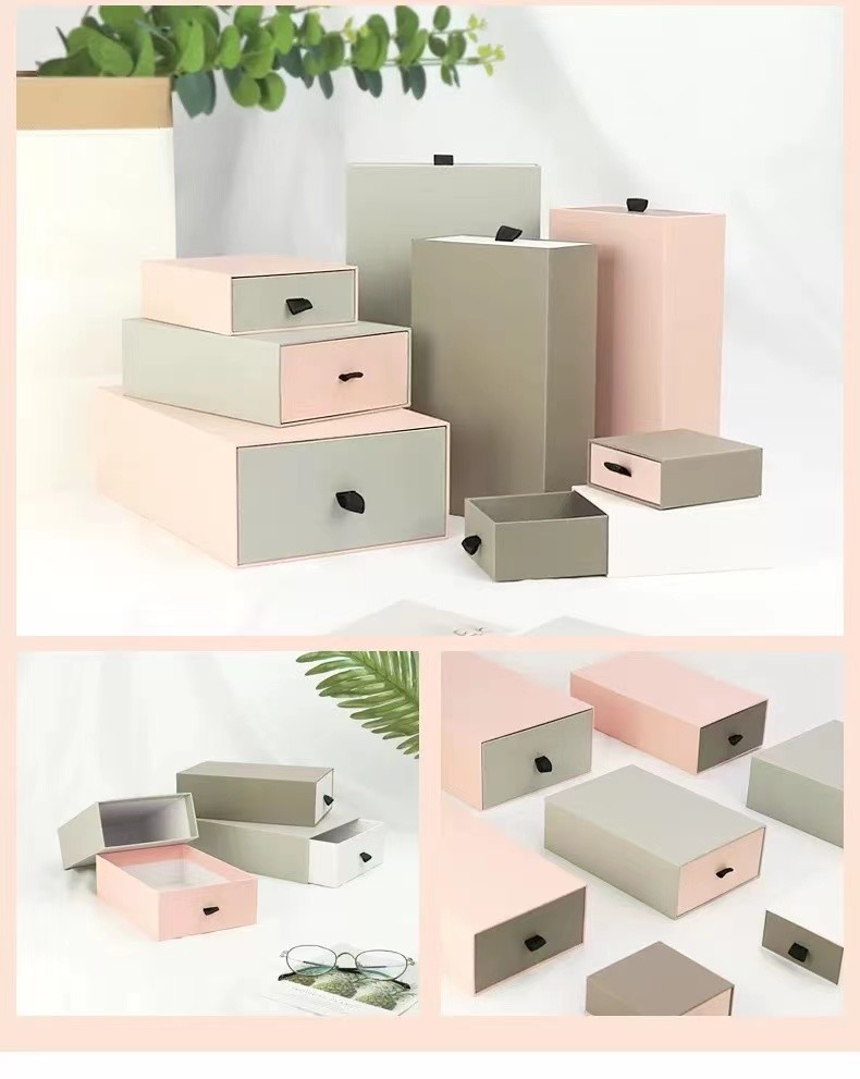 Velvet Inside 85x85x35mm Custom Paper Jewelry Boxes gift box packaging Matt Lamination
